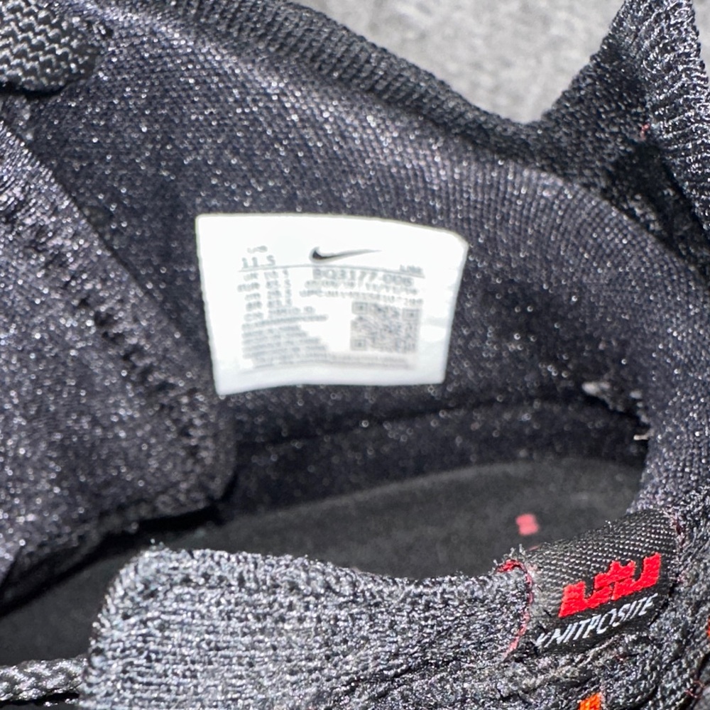 LEBRON 17 “INFRARED VI” - Picture 7 of 8